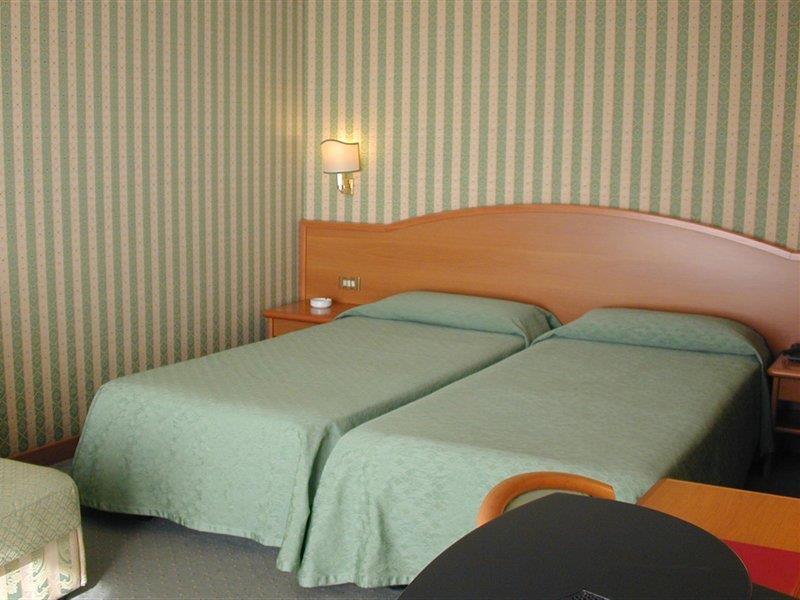 Park Hotel Dei Massimi Roma Ngoại thất bức ảnh